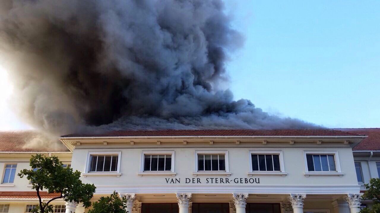 2015 - Van der Sterr Building catches fire