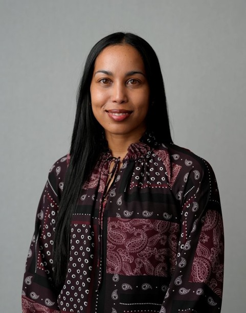 Ms. Tamlyn Mac Quene