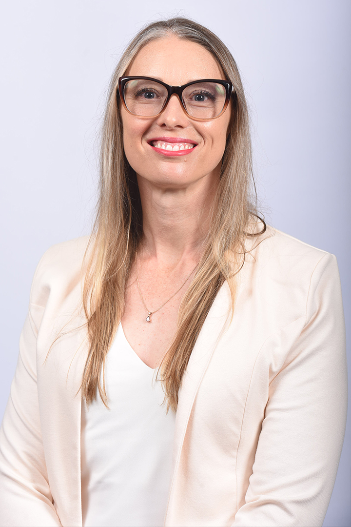 Dr Ankia Coetzee
